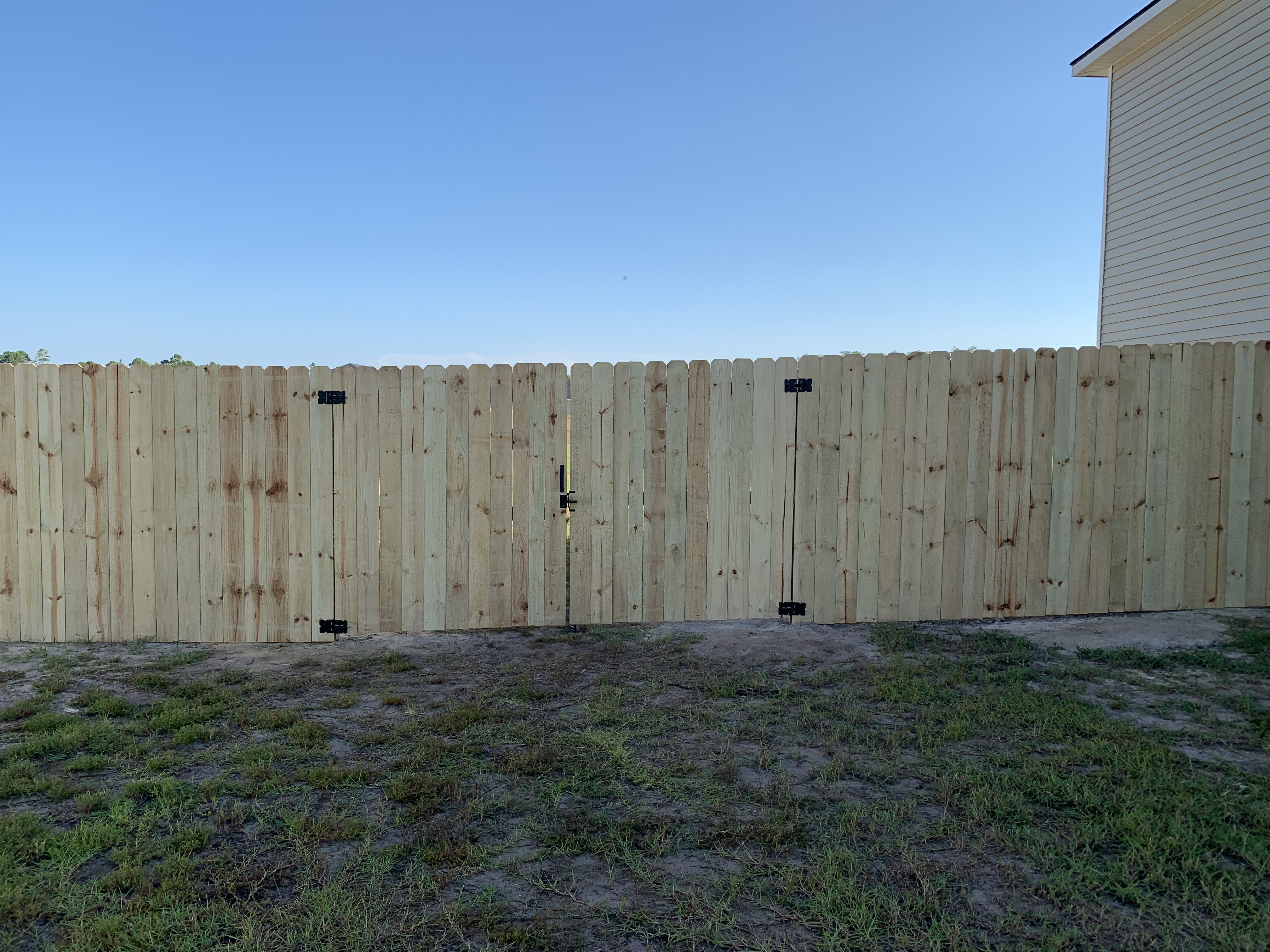 Walthour Legacy Enterprises new wood fence gate project, Hinesville GA